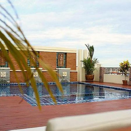 D Apartment Pattaya Exterior photo