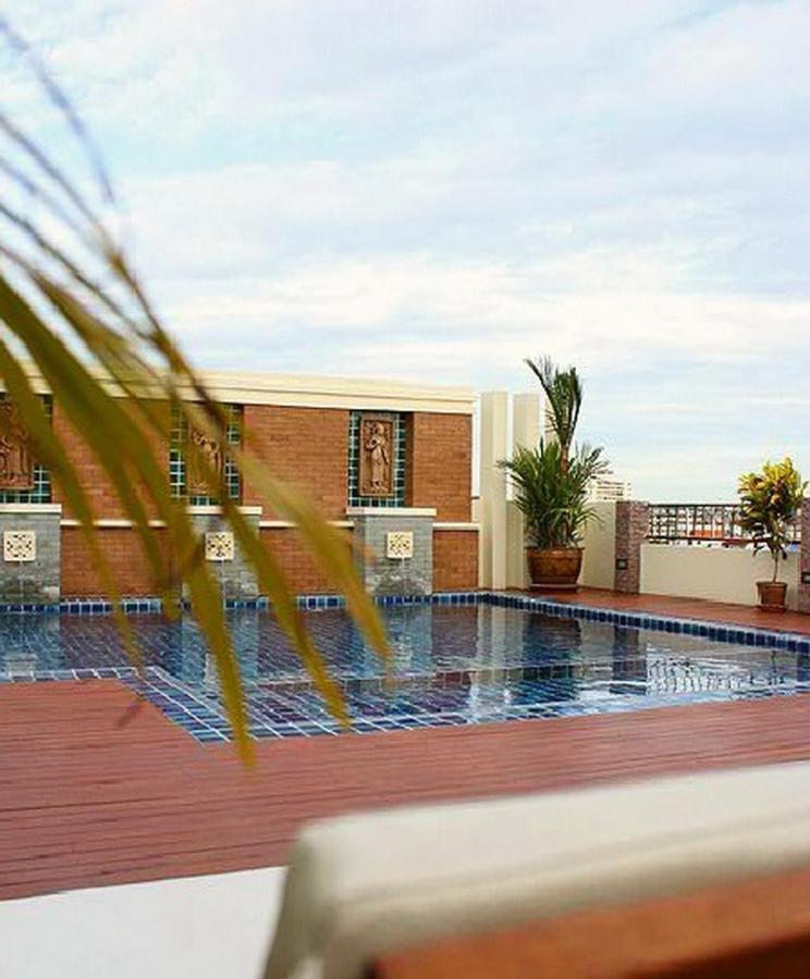 D Apartment Pattaya Exterior photo